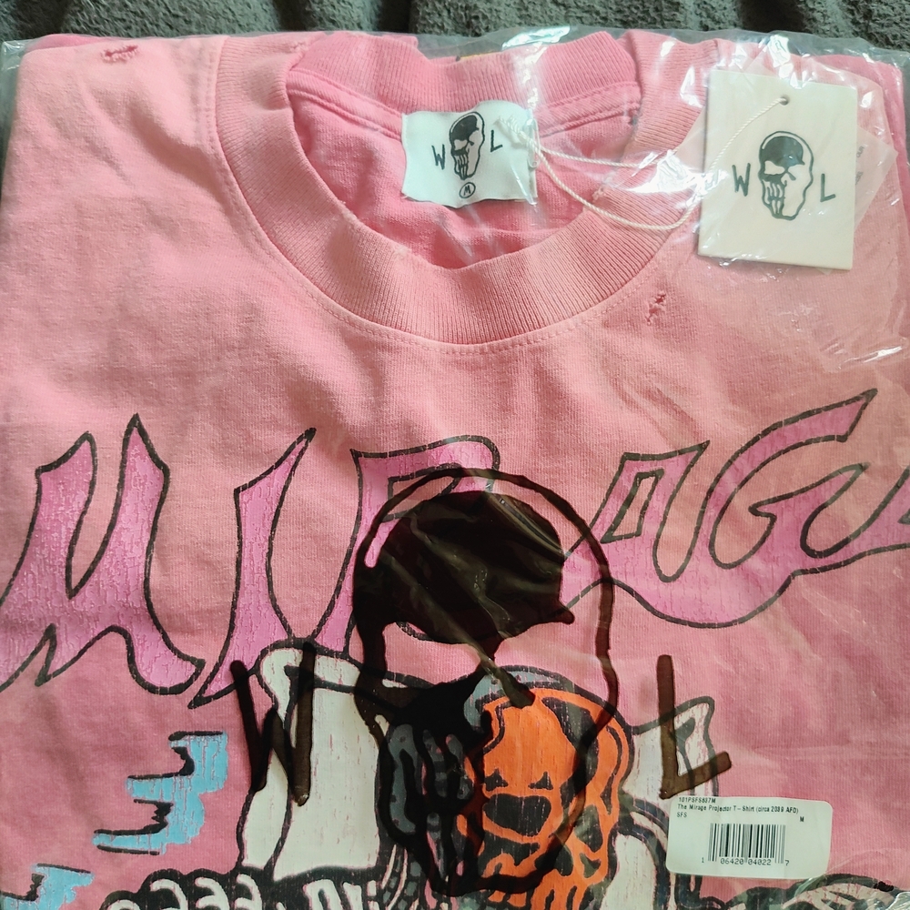 Pink Graphic Tee - Short Sleeve